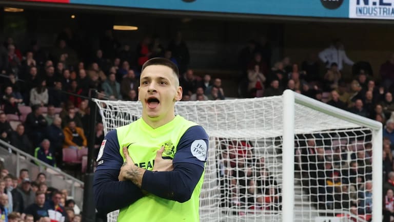 VIDEO: Why Sunderland striker debate should be over and Leo Hjede debut analysis